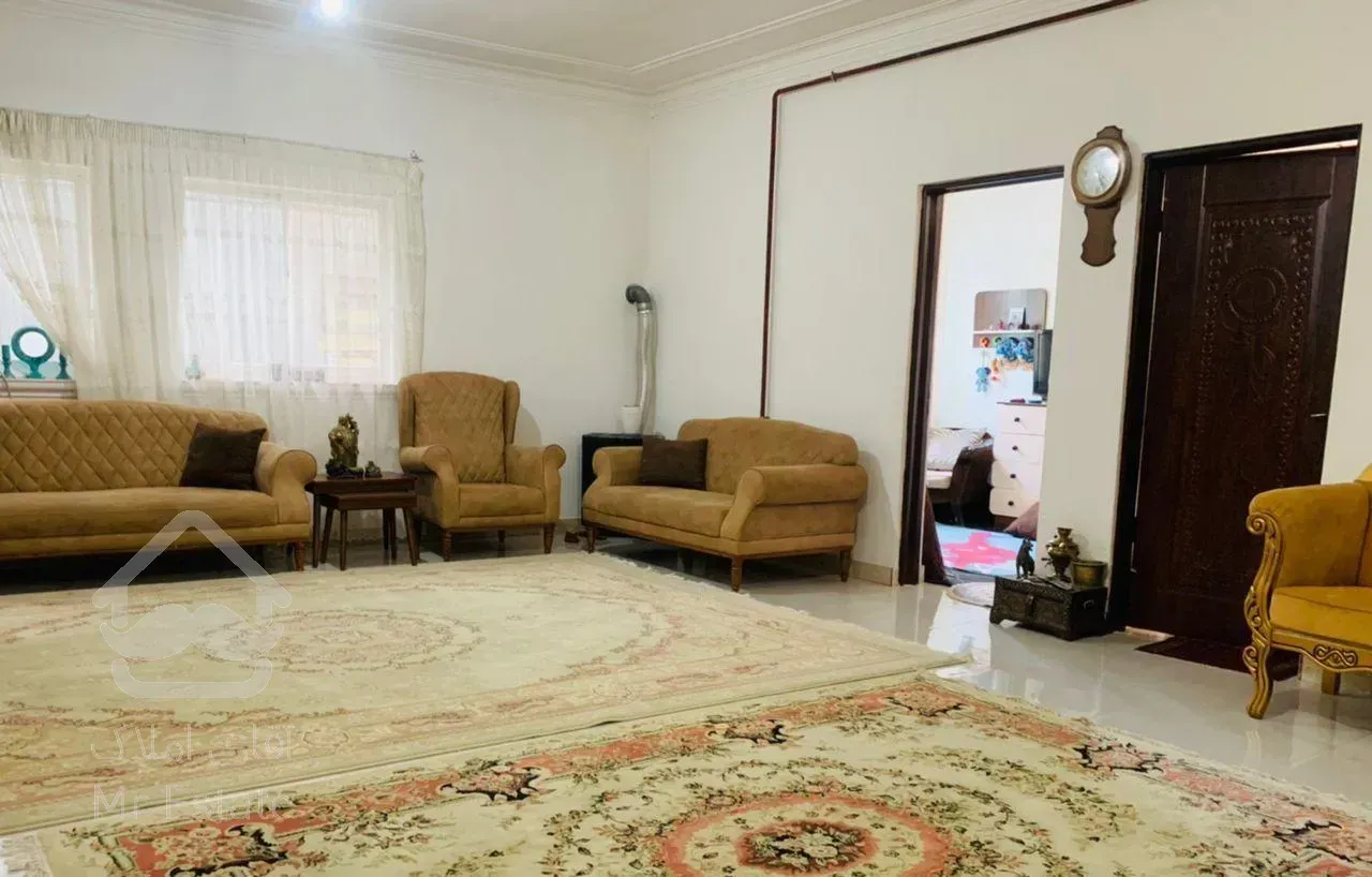 آپارتمان/فروش/سه خواب/پارکینگ اختصاصی