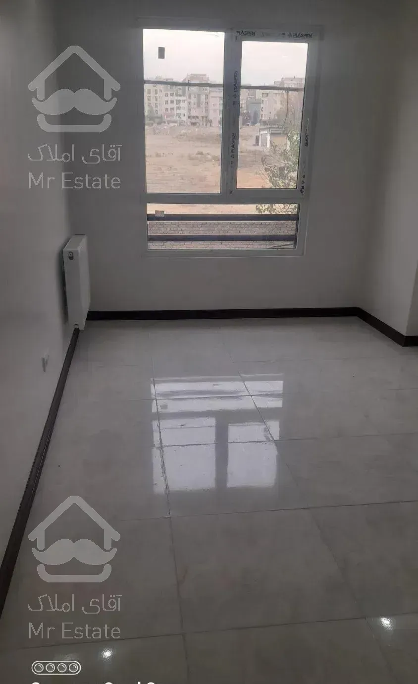 فروش آپارتمان۱۲۰متری(کلیدنخورده)در خیابان استخر