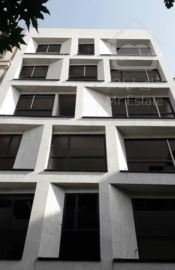 سعادت اباد ۷۸۰ متر بنا نوساز ۵ طبقه