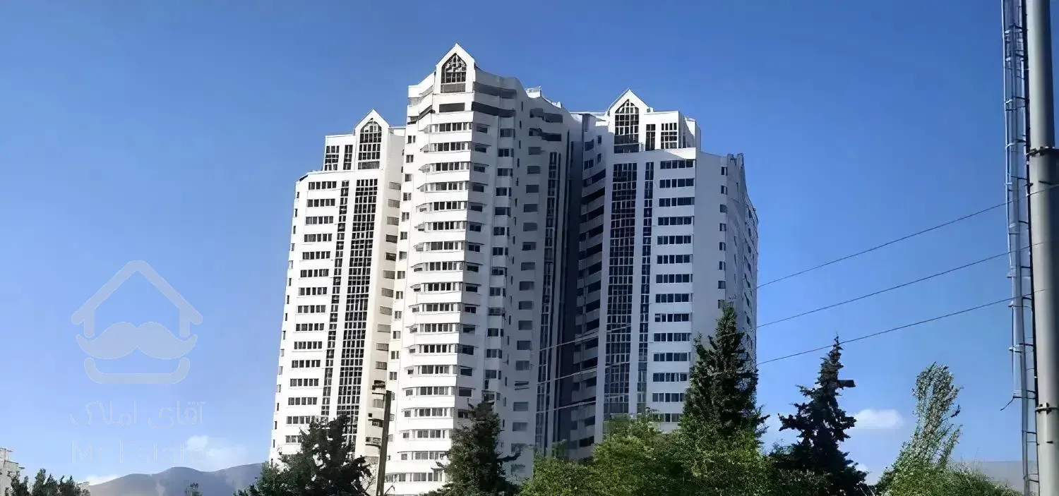 ۱۵۷ متری فول/ لوکس ساز/ قیمت مناسب/ سنددار