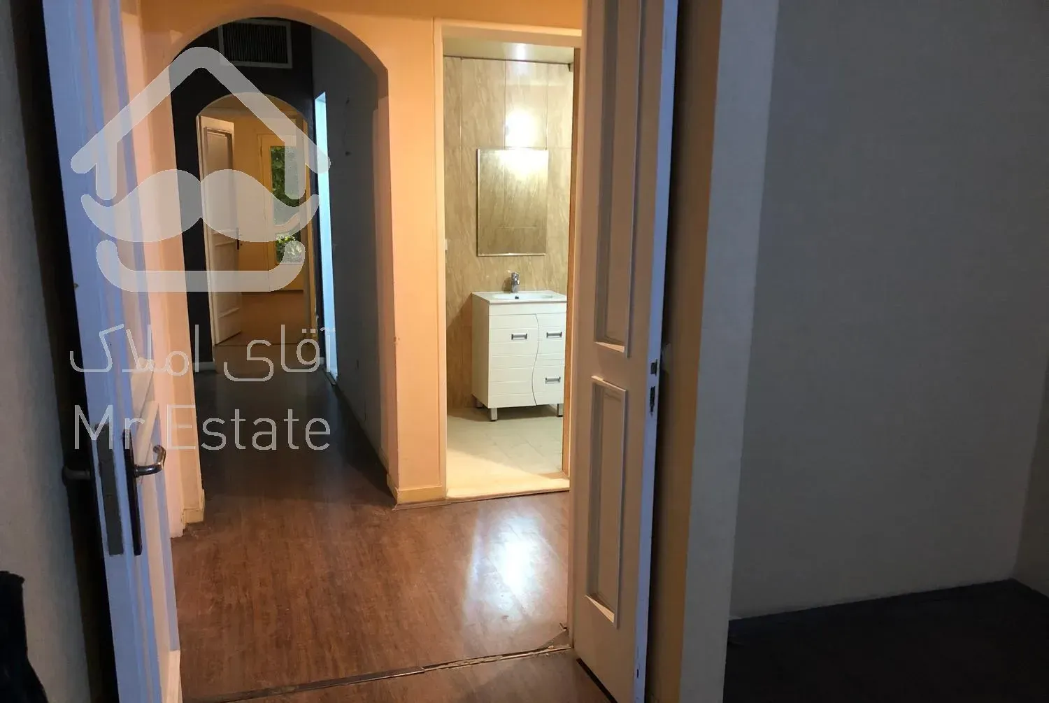 فروش  آپارتمان ۲۰۵ متر، ۴ خوابه، سند ۱برگ شخصی