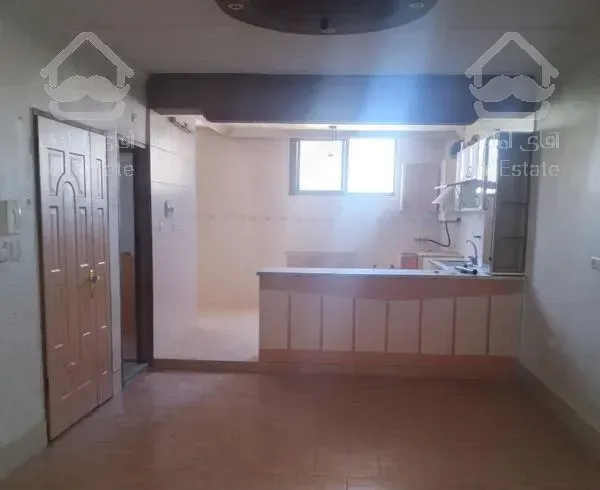 آپارتمان ۸۵ متری 1خوابه تمیز