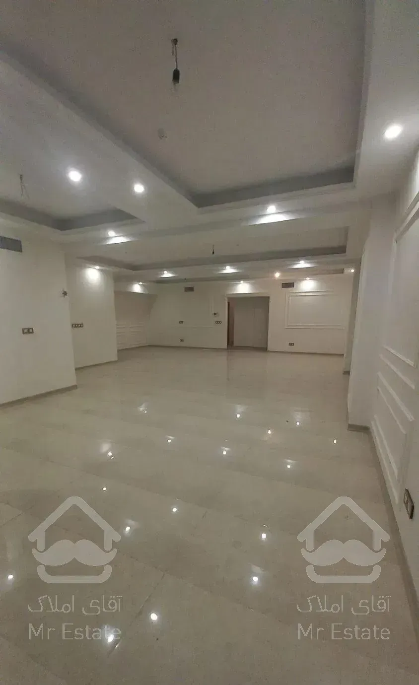 ۱۷۰ متر نوساز  شمال خواجه عبدالله با دو پارکینگ