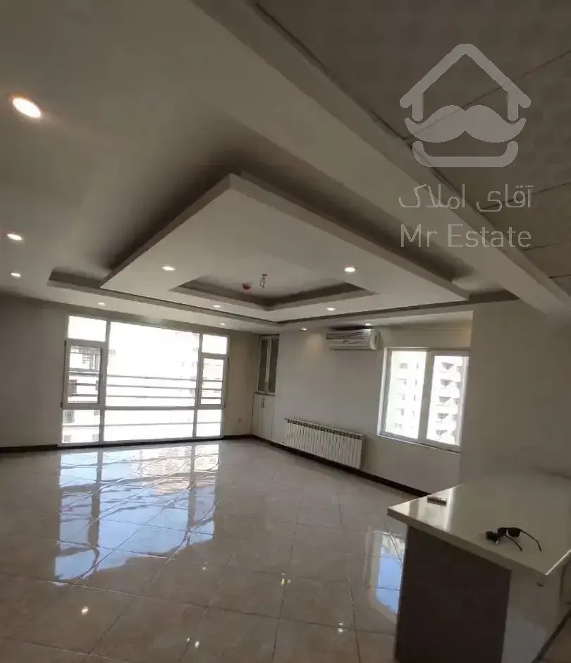 آپارتمان ۱۳۷ متر سه خواب فول امکانات