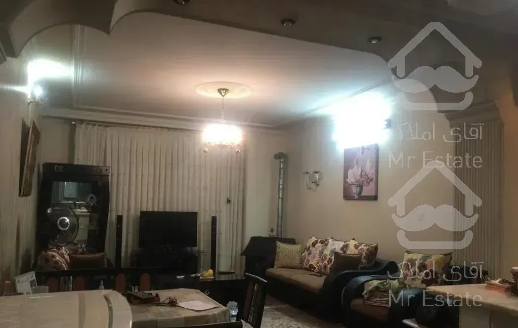 85 متر طبقه نیم جنوبی روبه افتاب سندار در قلم