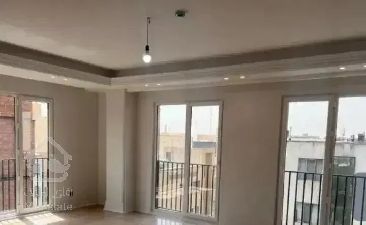 ۸۰ متر /دوخوابه /دوطرف نورگیر/شهرک غرب