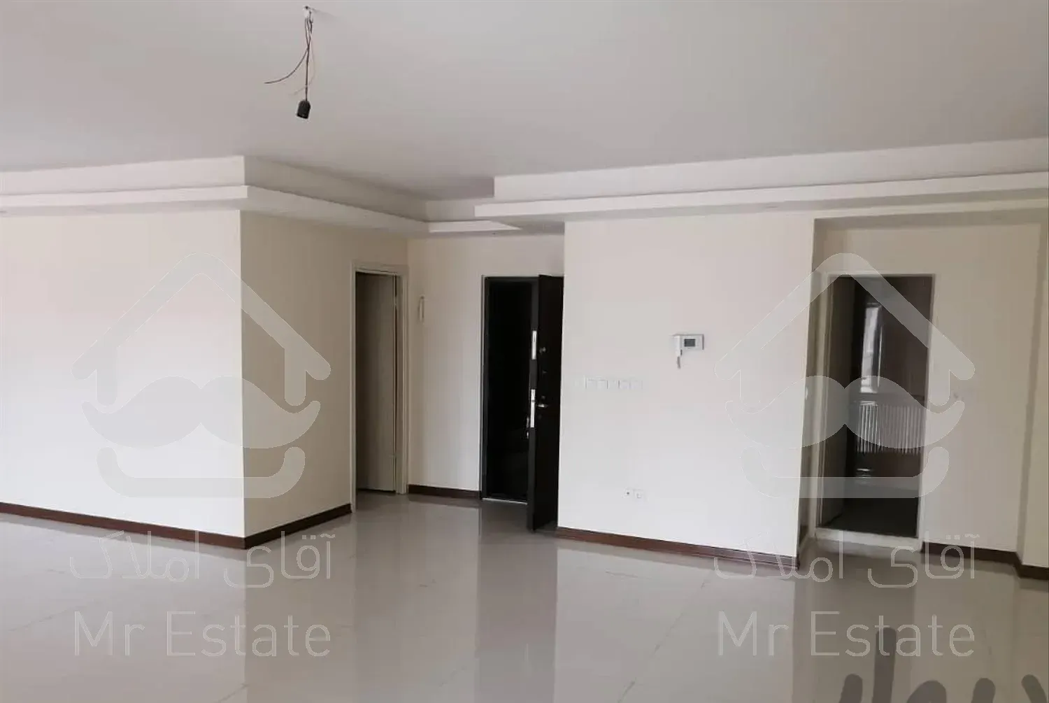 اپارتمان ۷۰ متری کرسی بلند همکف خوش نقشه