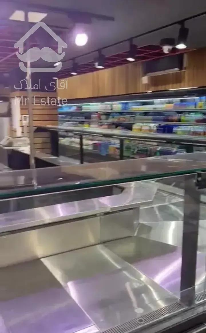 مغازه جردن ۴۱۰ متر بر اصلی ۱۰ پارکینگ