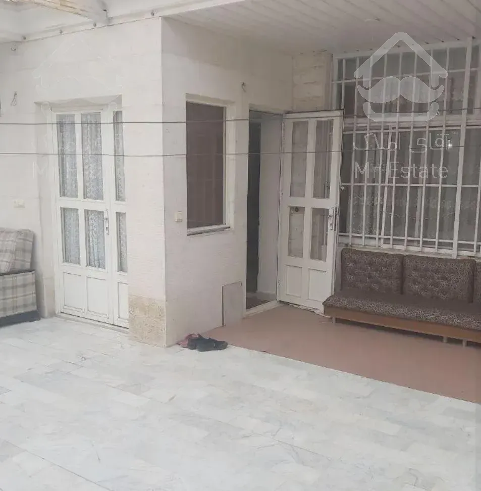 ویلای ۳۰۲ متری در شهرک دانشگاه شریف ( بلوار اردستانی )