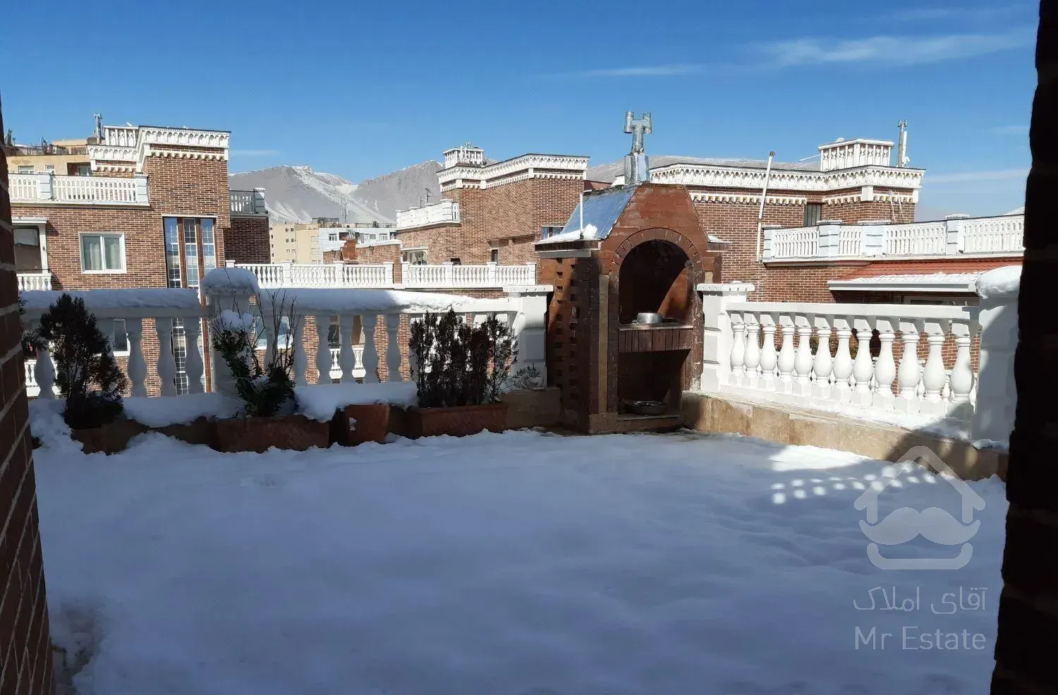 منظریه،ماهور،۱۵۰ متر و۶۰ متر پنت هاوس و زمین فروشی