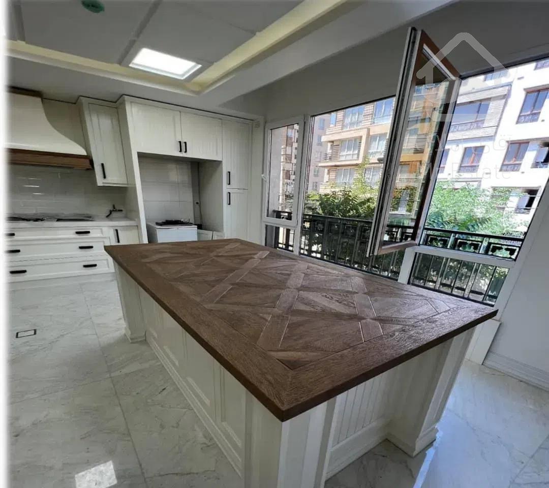 آپارتمان ۱۸۵متری/سه خواب/ تک واحدی/کلید نخورده