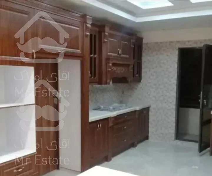 نوساز ۲۱۶ متری ۳ خوابه فلکه اول