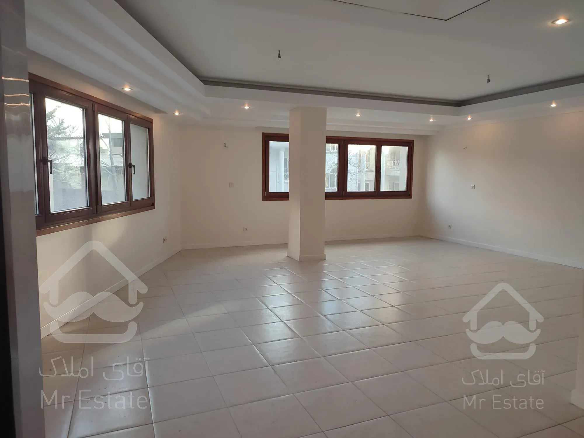 زعفرانیه/۲۳۲متر/۲پارکینگ سندی/مناسب سرمایه گذاری (راد)