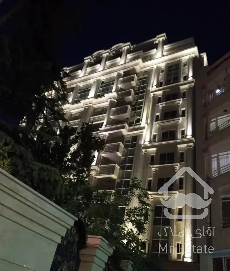 ۵۰۰ متر پنت هاوس در طبقه یازدهم با ویو و تراس بزرگ