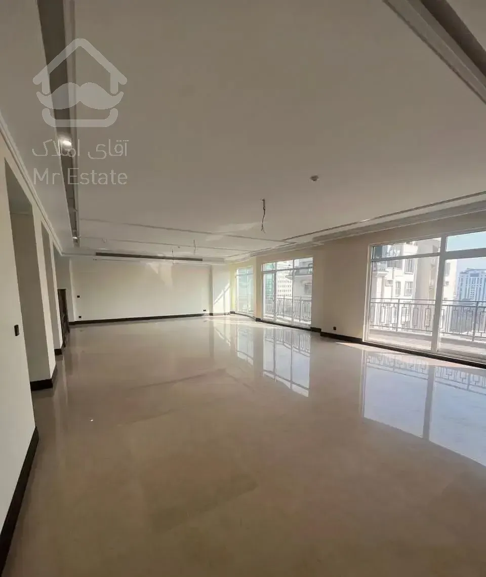 واحد ۴۵۰متر با تراس و دید گسترده (پنت کوچک)