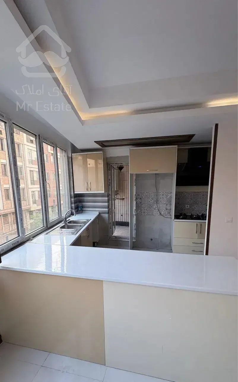 ۹۵ متر ۲ خواب / ۵ ساله / سالن پرده خور