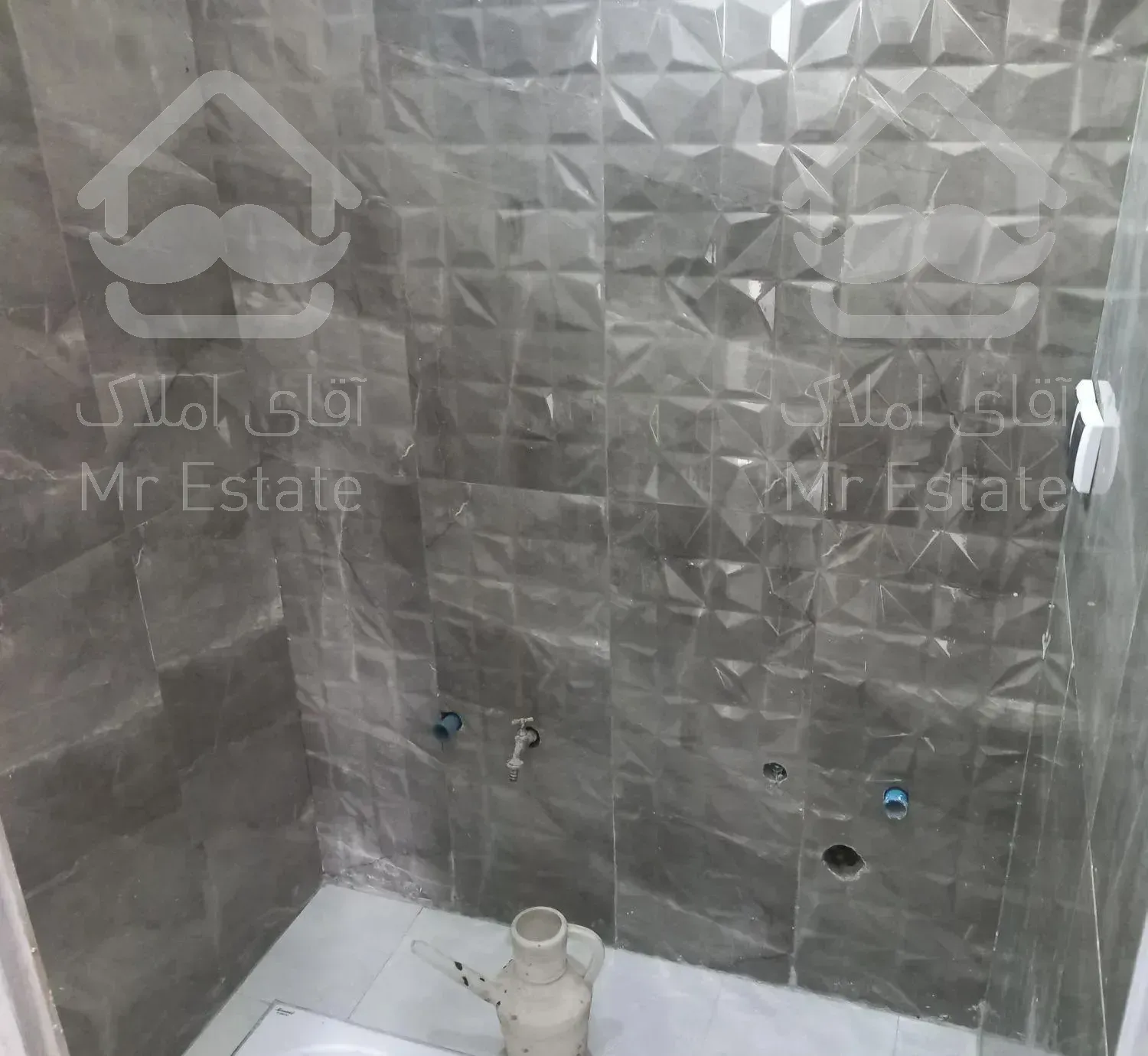 امیر بهادر ۹۰ متر