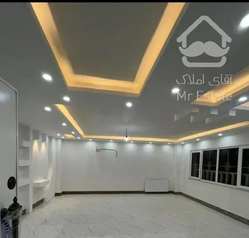 آپارتمان ۸۲متر شیشه گران