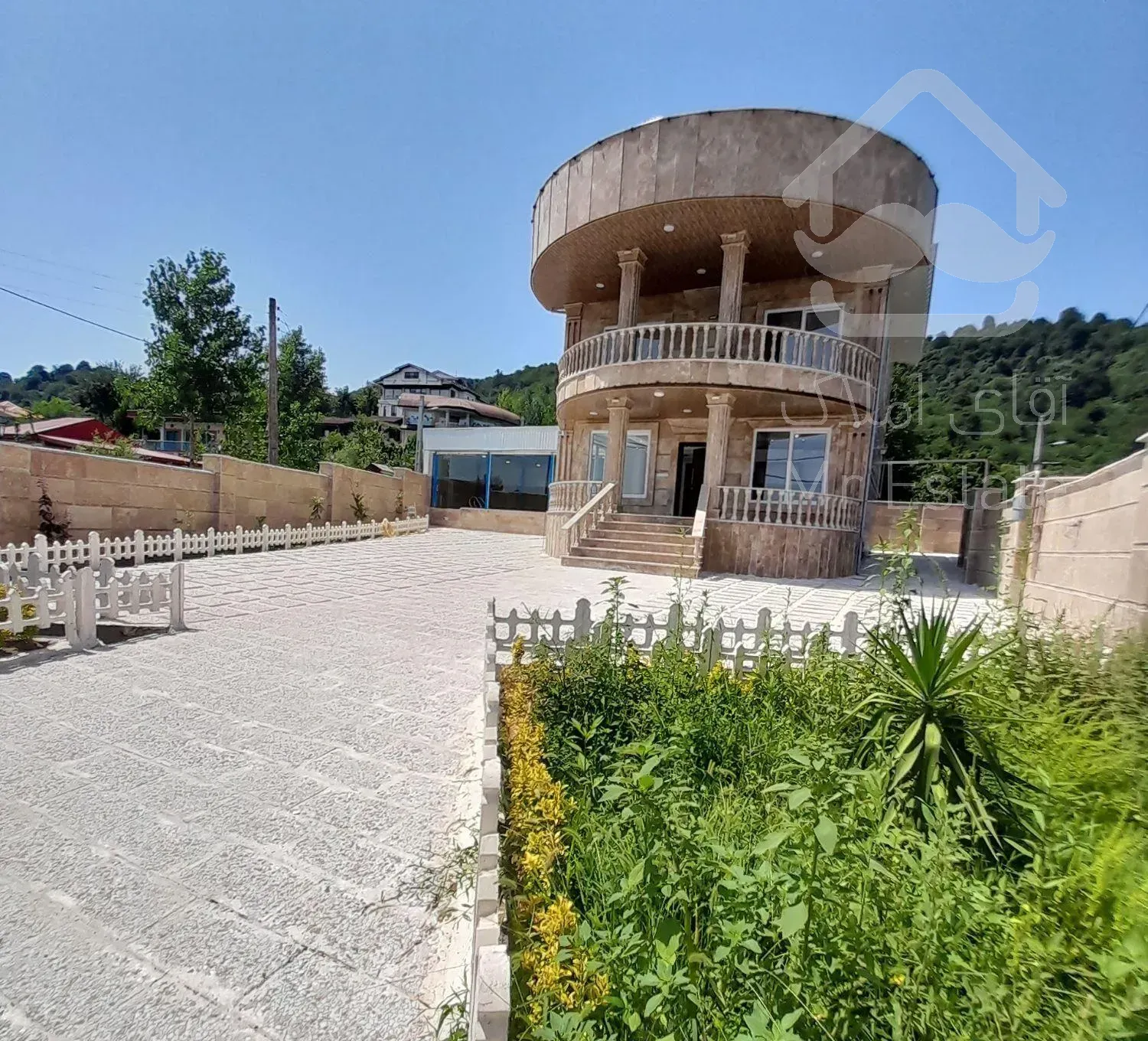 ویلای جنگلی (( ۵۲۲ ))متری با استخر در جاده ماسوله