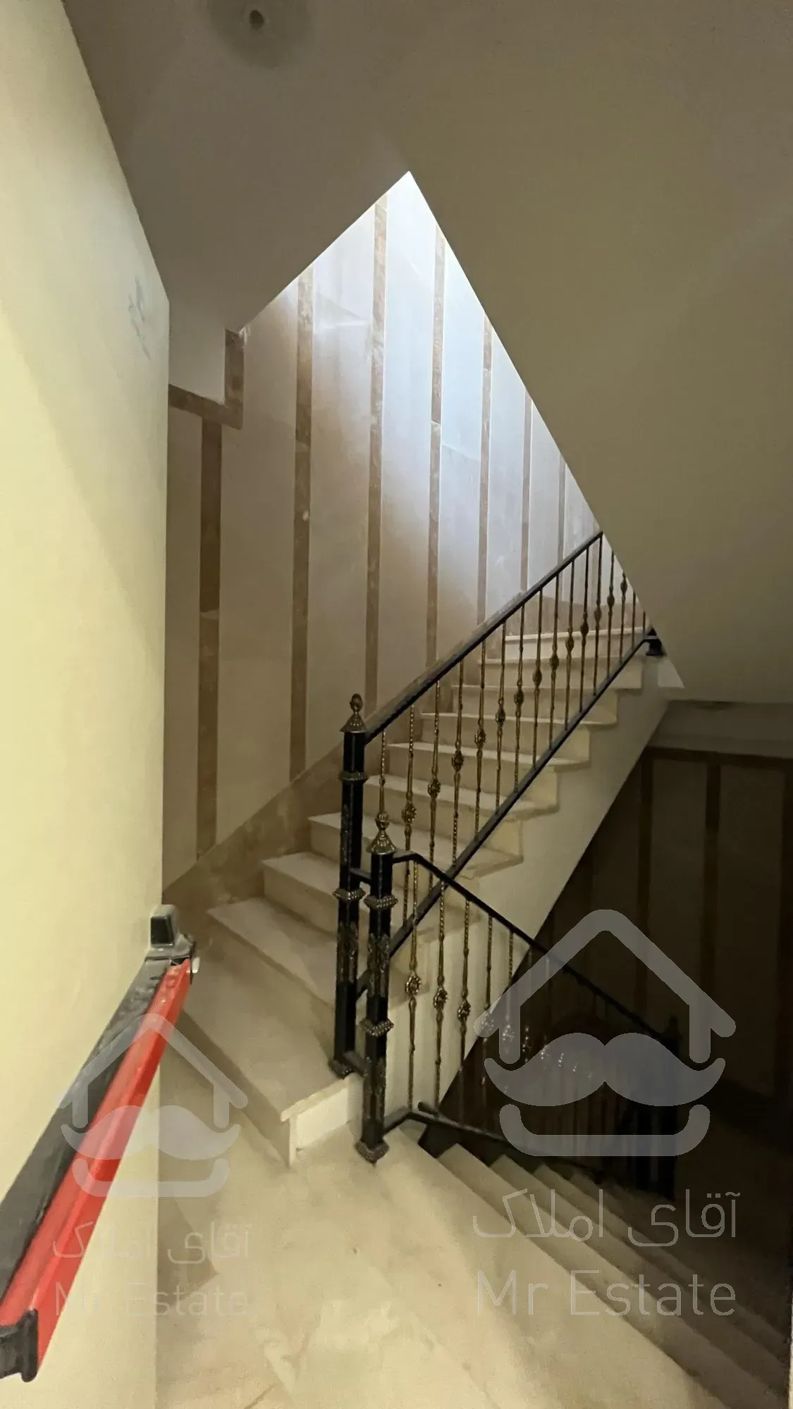 ۶٠ متر آپارتمان خوش نقشه - ظفر