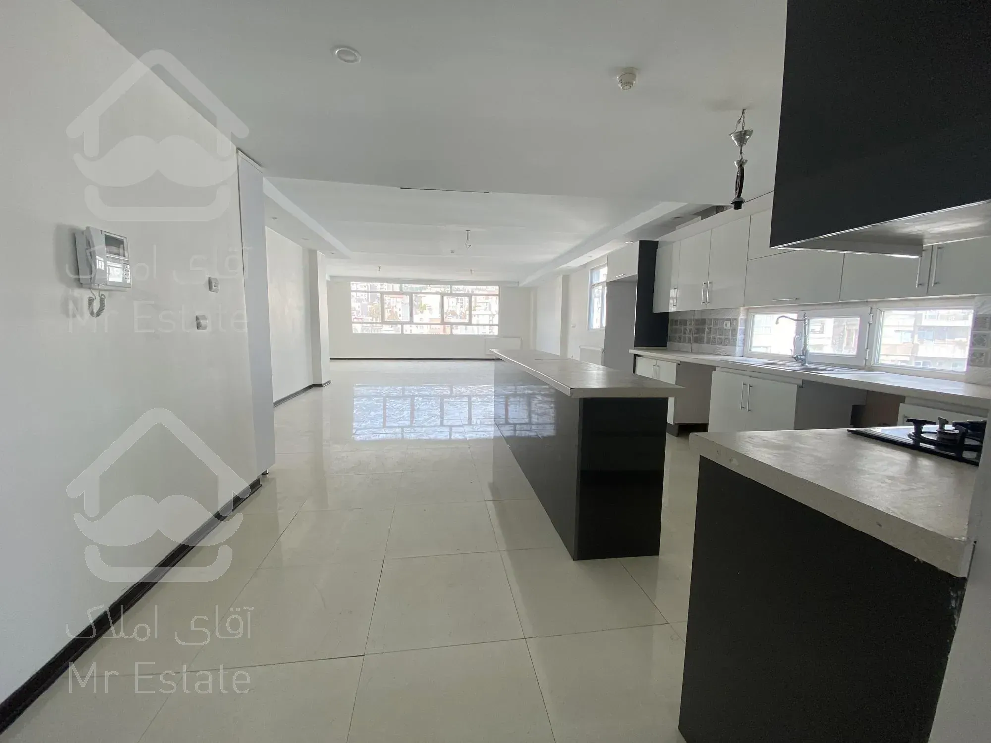 90متر طبقه نهم ويو كامل تهران