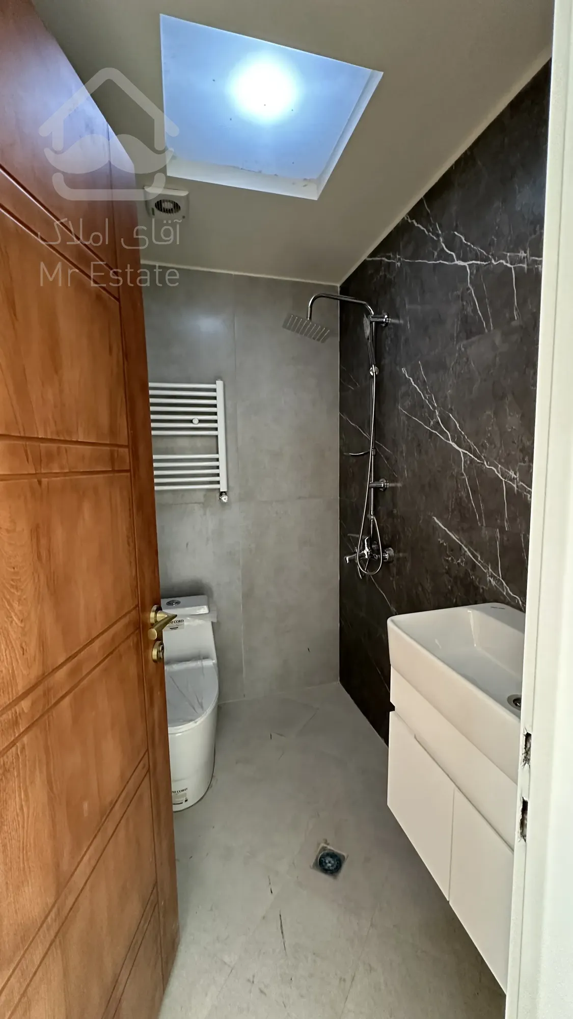 ۹۰متر۲خواب سالن پرده خور