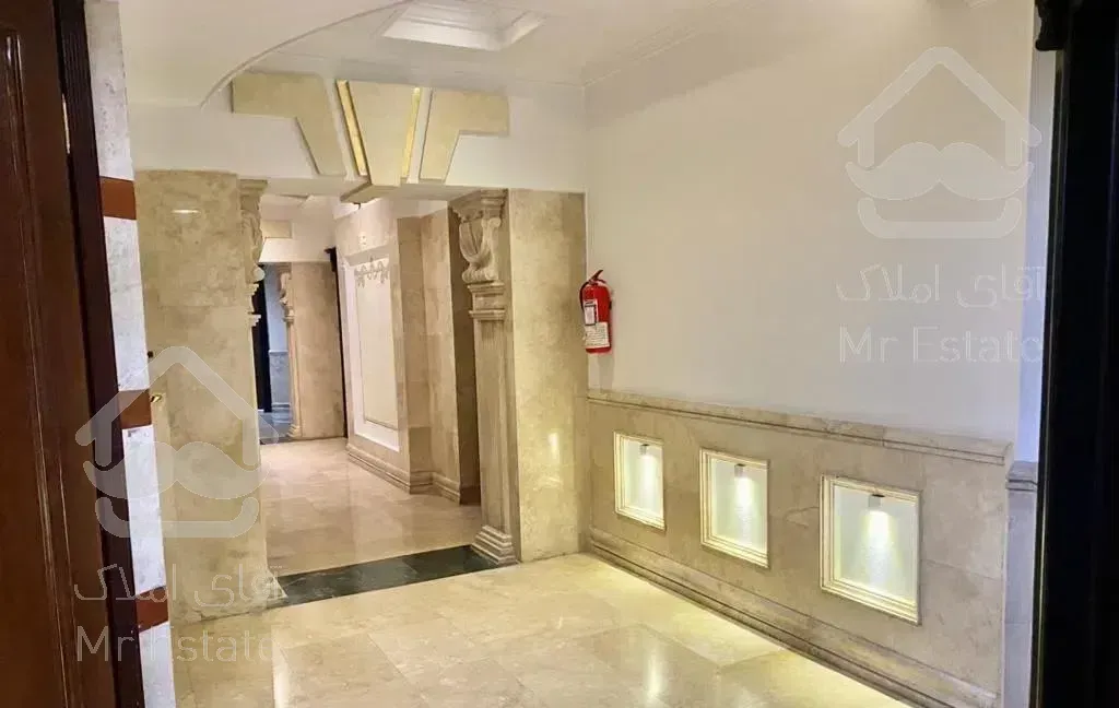 ۲۲۰ متر فول مشاعات ۳ پارکینگ زیر ۱۳ ام