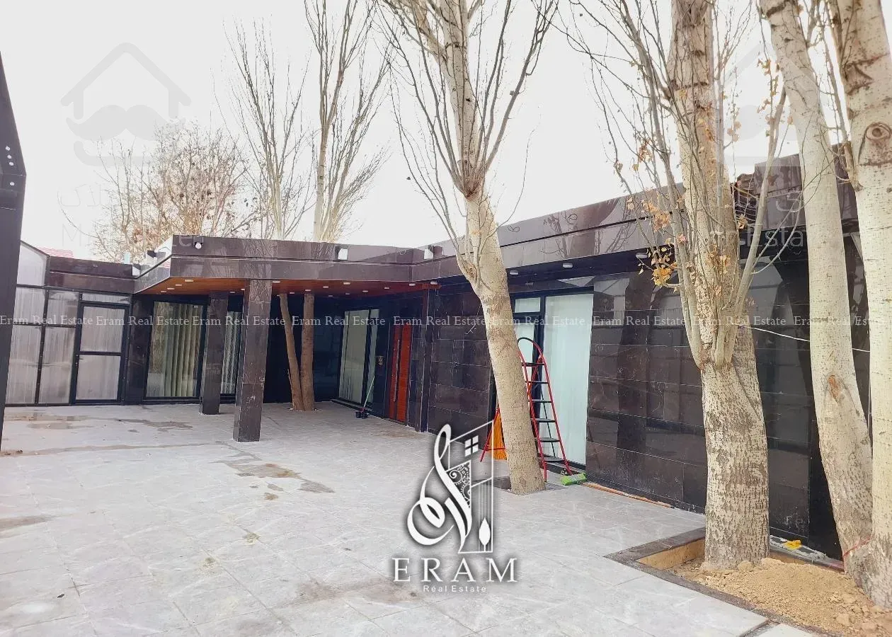 940 متر باغ ویلا لوکس در کردزار شهریار