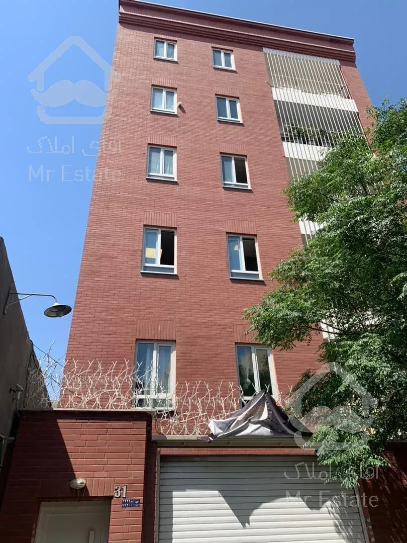 آپارتمان ١٤٠ متري خيام شمالي