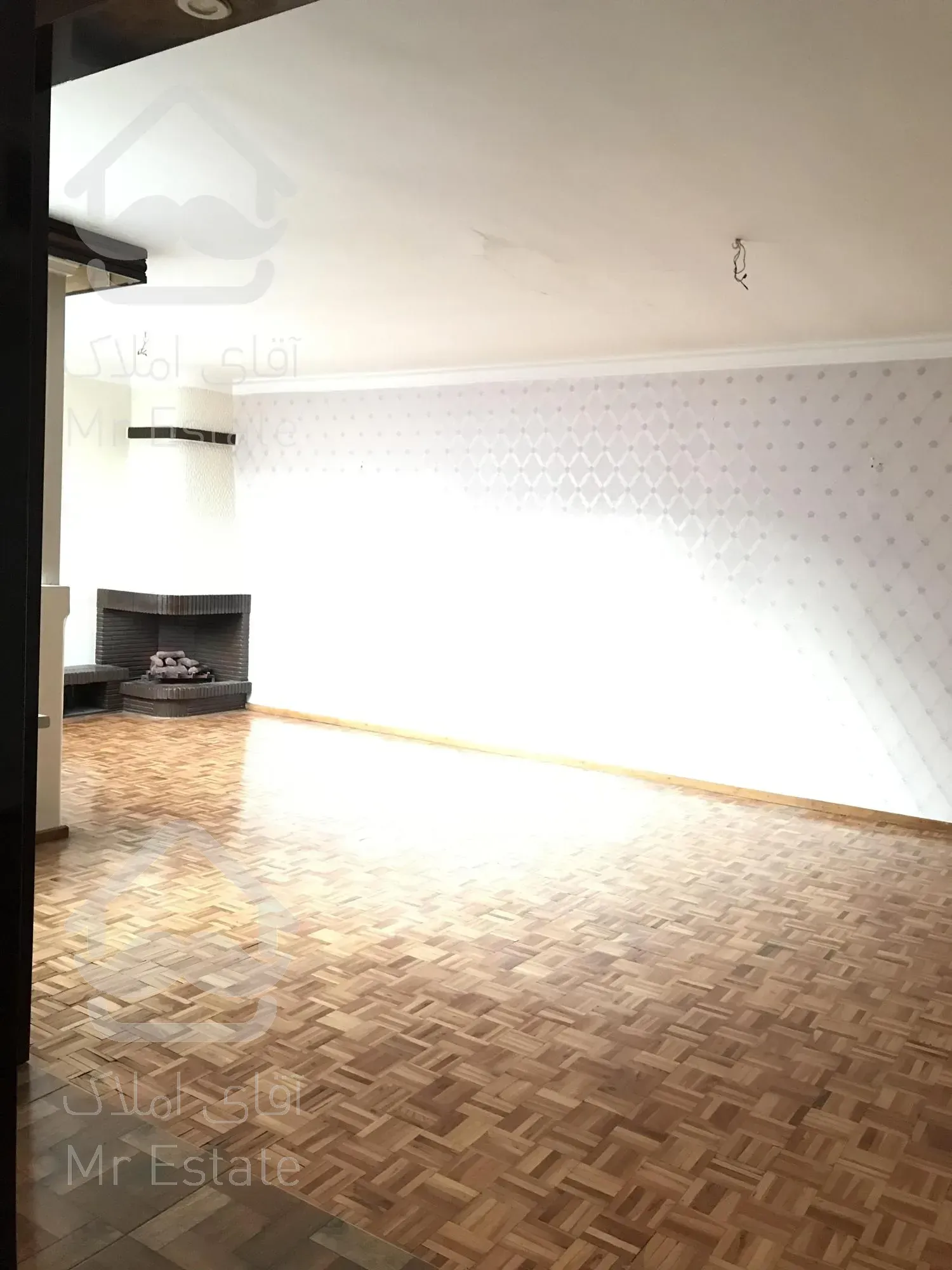 102 متر آپارتمان میرداماد