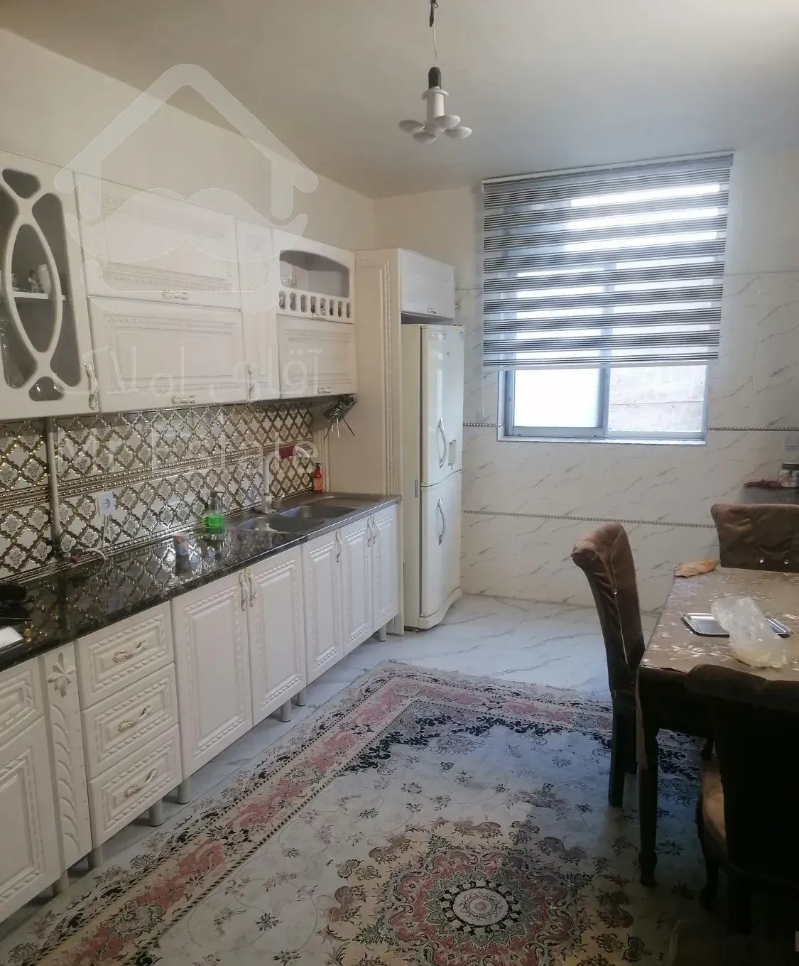 تکواحدی 140متری همکف حیاط دار