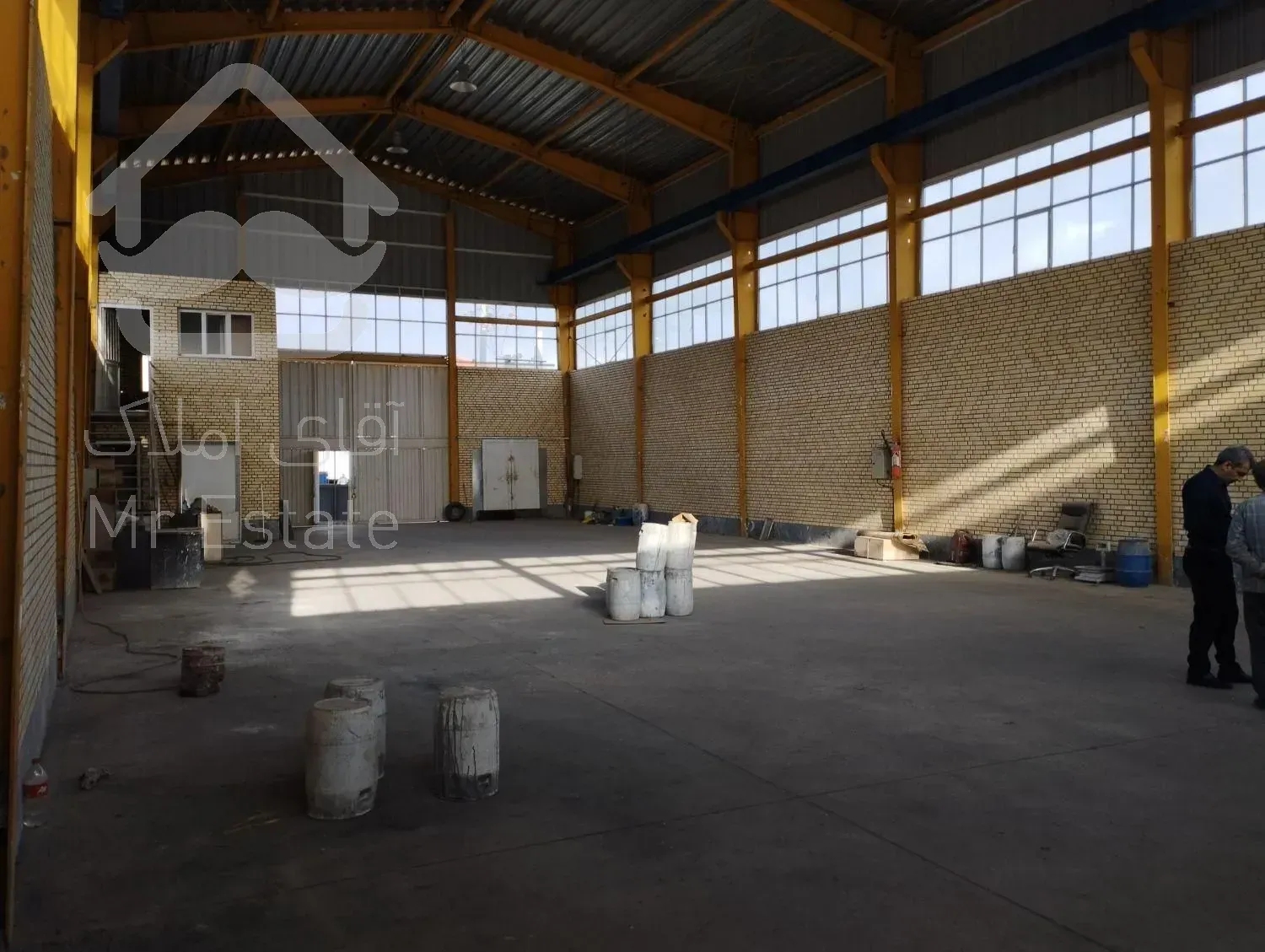 ۷۴۰ متر کارگاه * ۳۶۰ متر سوله * زاویه ساوه