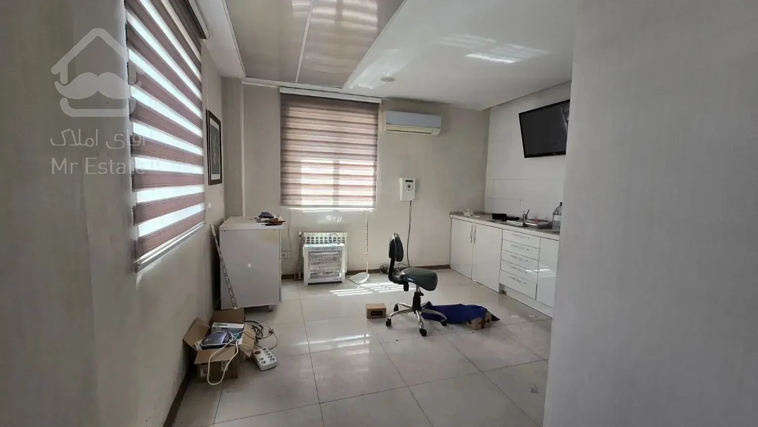 85متر سعادت آباد*ساختمان پزشکان(جای پارک مناسب)