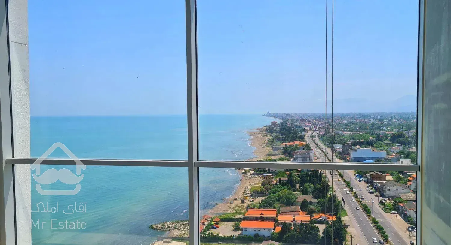 برج مجلل واحد ۱۸۰ متری