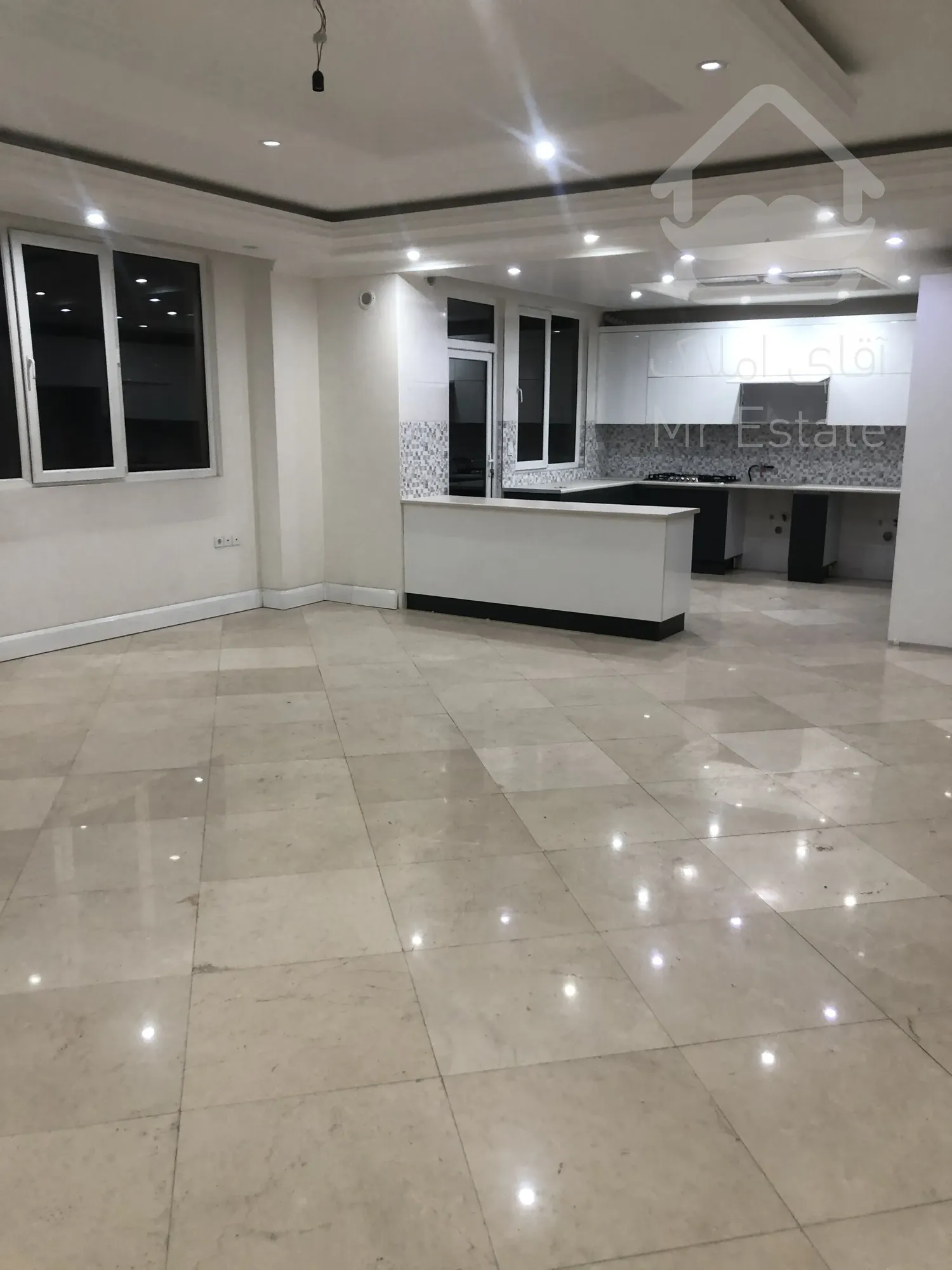 ۸۰متر۲خواب تمیز روبه کوچه