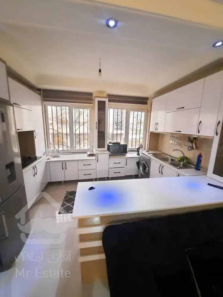 ۲خواب بالاهمکف نور مستقیم