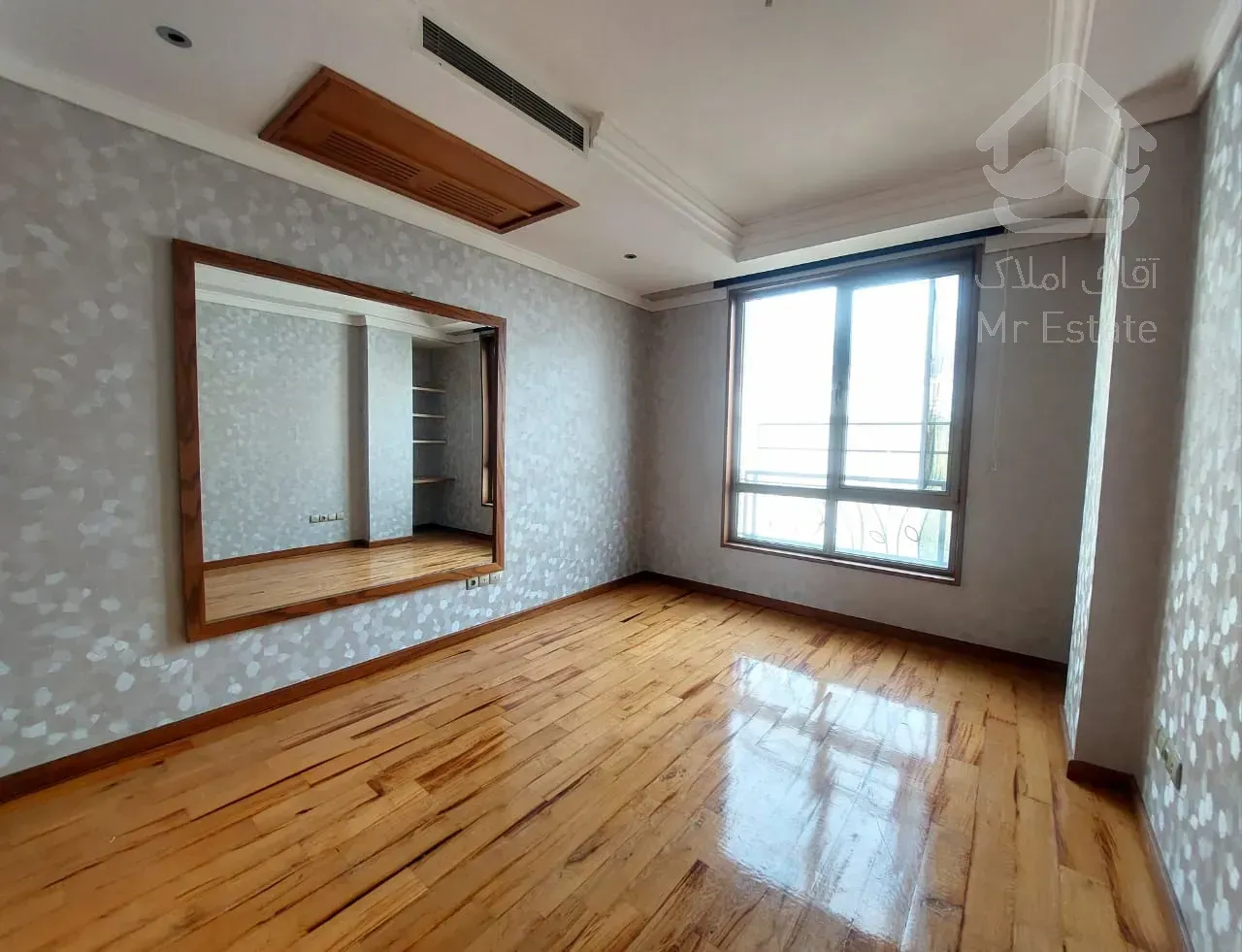 فروش اپارتمان 220 متری زعفرانیه