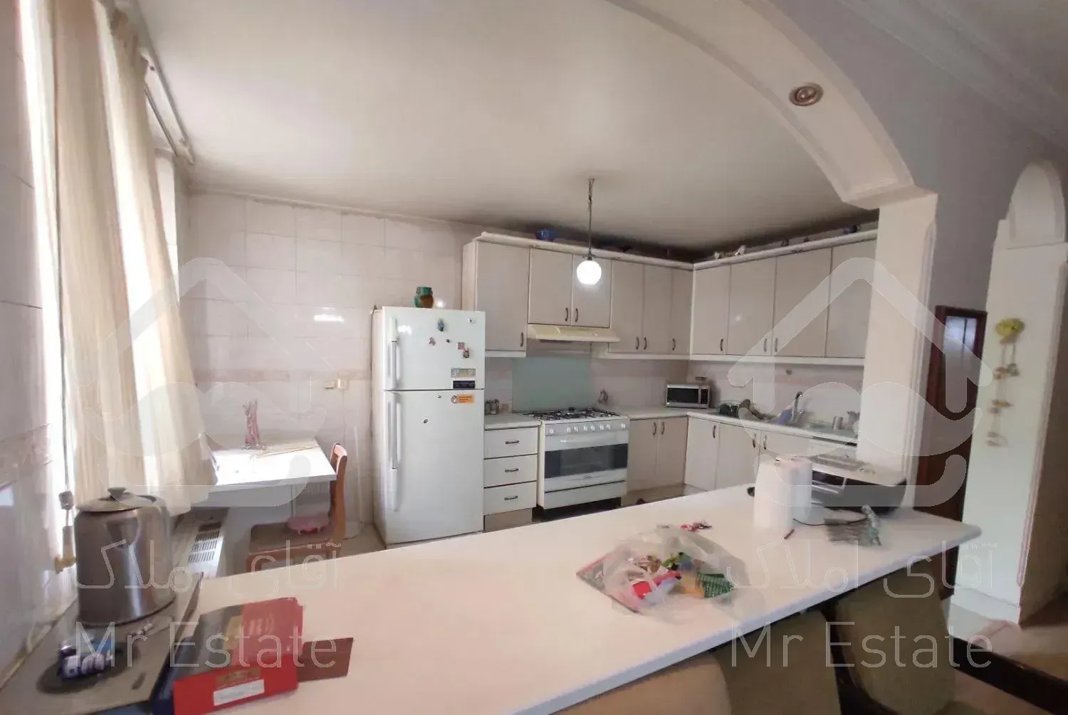 ونک ۱۱۰ متر/ ۲ خوابه/ فول امکانات