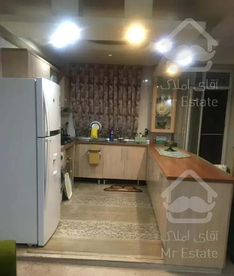 ۸۵متر و ۲۵ بالکن اختصاصی دو خوابه اختیاریه