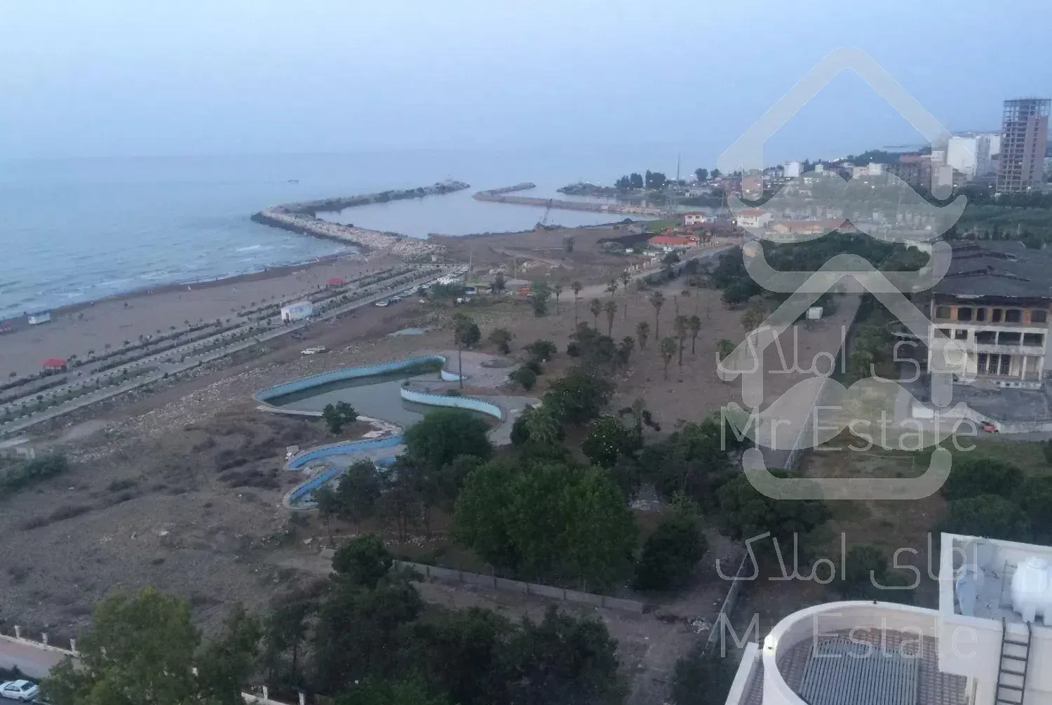 برجی مجلل تاپ135متر3خواب/ویودریا/3تراس/روف/نگهبانی