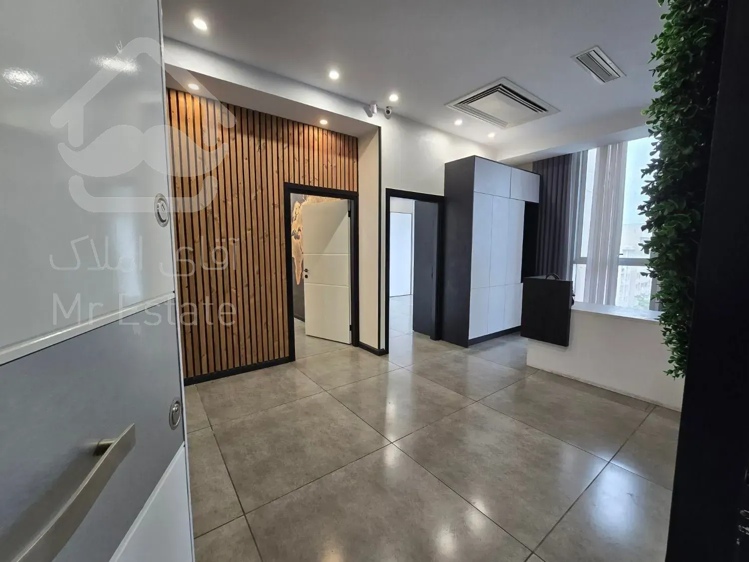 145مترشهرک غرب* اداری*لابی*دونبش، سرتاسر پنجره