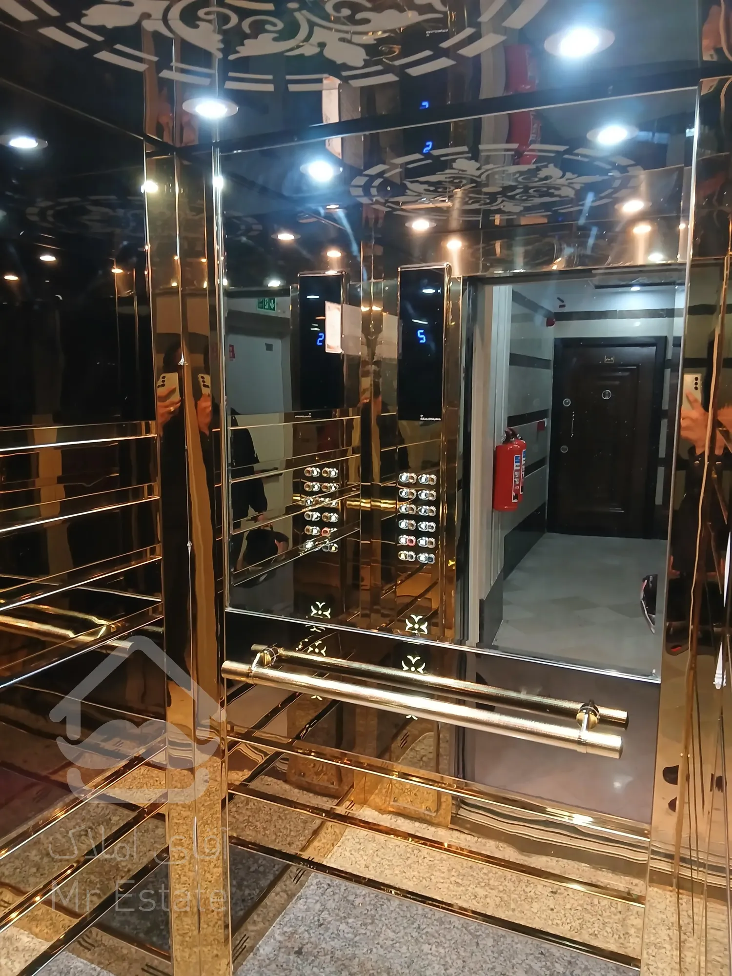 ✅آپارتمان ۱۰۲متری شخصی ساز بامتریال درجه یک وکیفیت ساخت بالاتوسط سازنده بنام،فول امکانات،در بهترین خیابان‌منطقه‌بازرگان