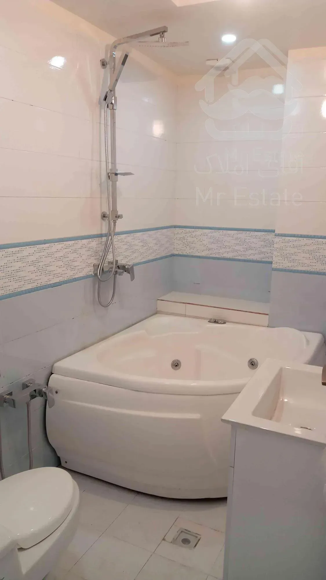 خرید آپارتمان ۸۵متری دوخوابه نوساز فردوس غرب