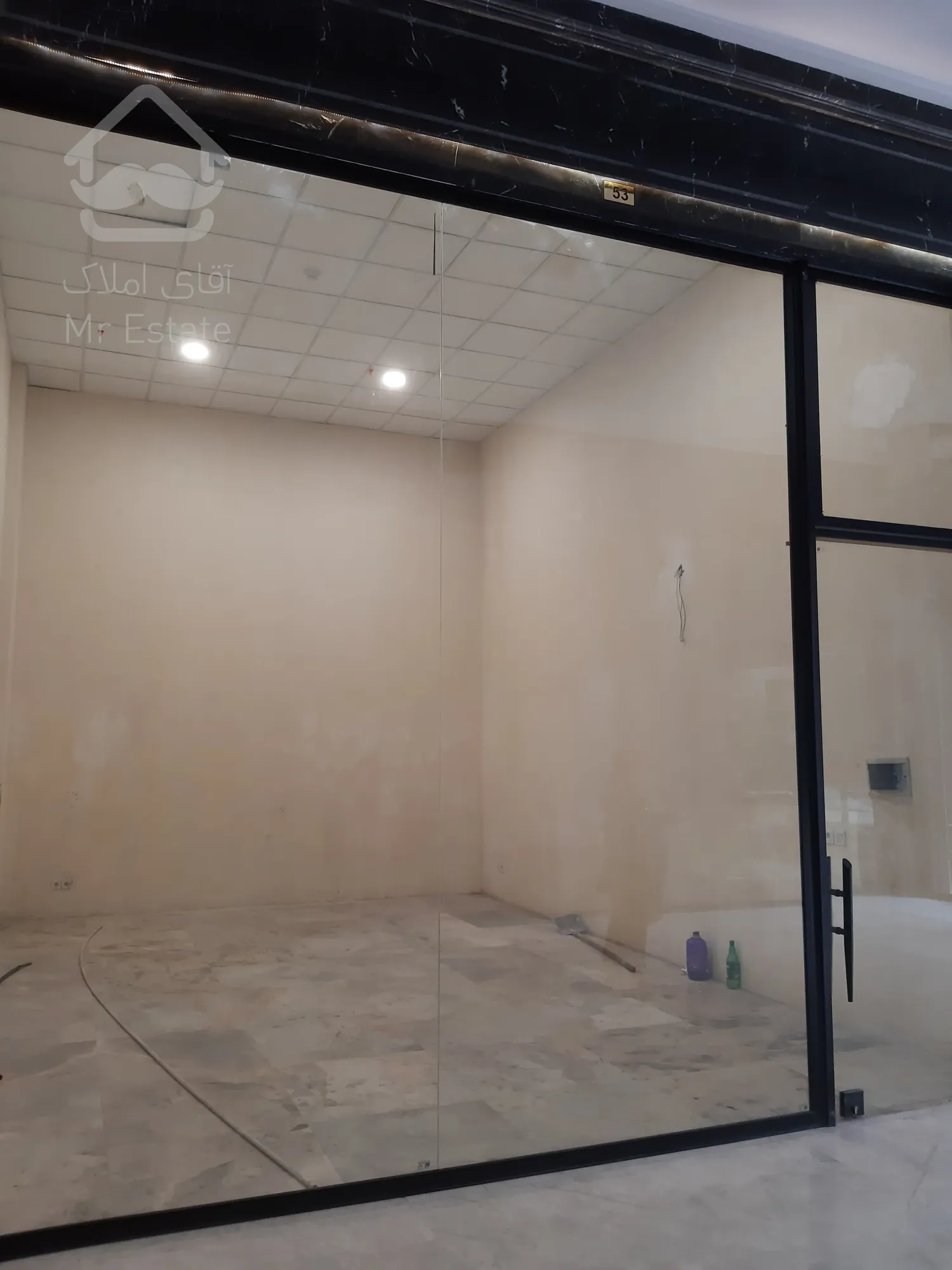 فروش مغازه 39 متری در رونیکا مال پاسداران ایده ال جهت کسب و کار