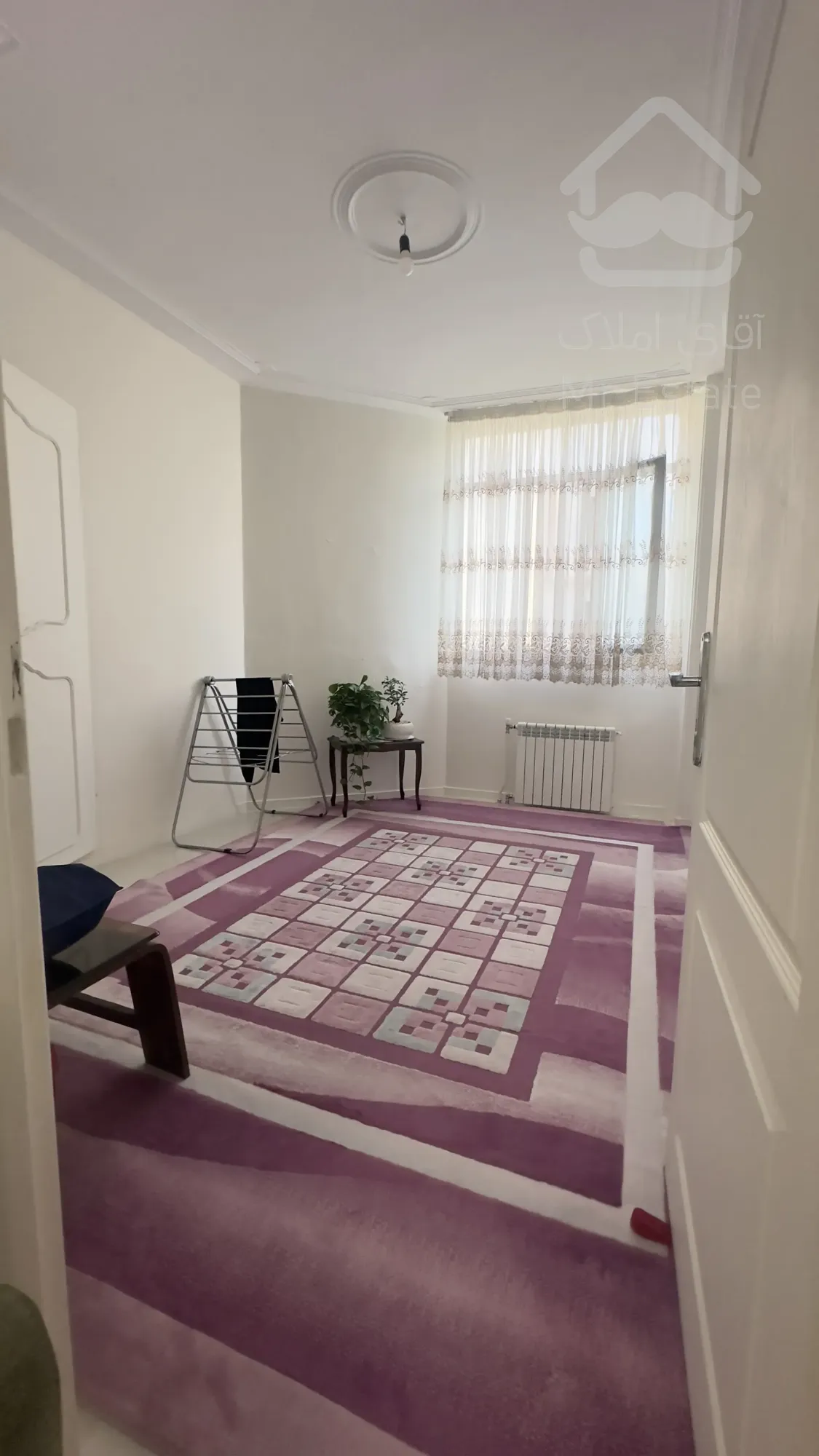 فروس واحد ۶۶متر نور مستقیم تاپ لوکبشن