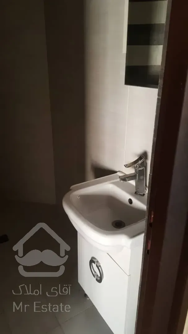 اجاره 65 متری آجودانیه