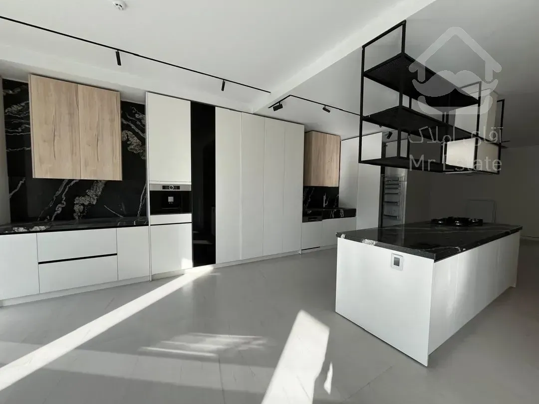 فروش اپارتمان 200 متری زعفرانیه