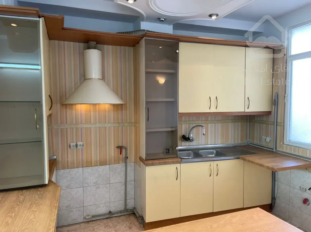 فروش 90 متری قبا