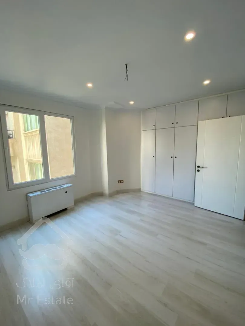 فروش 215 متری اختیاریه