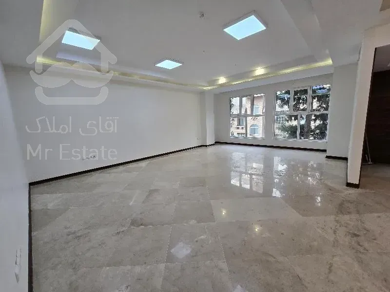 131مترسعادت آباد*موقعیت اداری*جای پارک مناسب